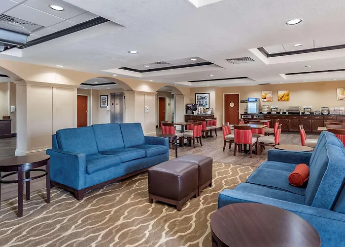 Comfort Inn & Suites Clinton - Jackson West