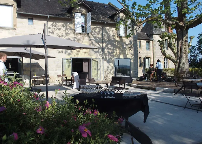 Hotel Chateau De Lacan
