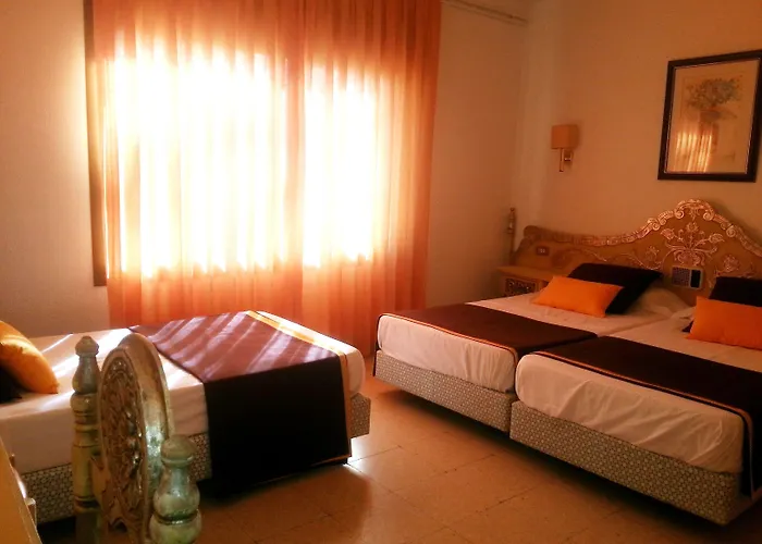 Hotel Hostal Del Sol