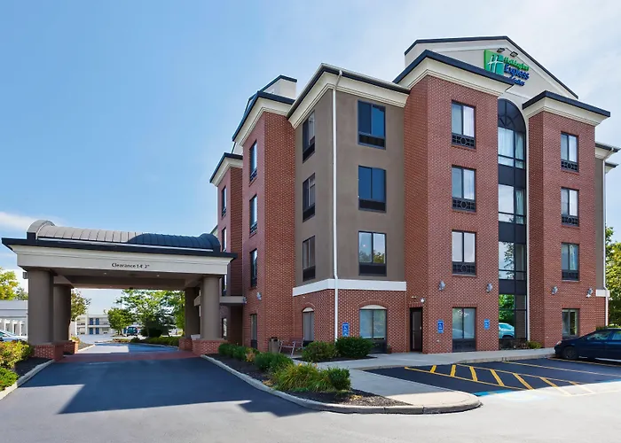 Holiday Inn Express Hotel & Suites Cleveland-Richfield By Ihg