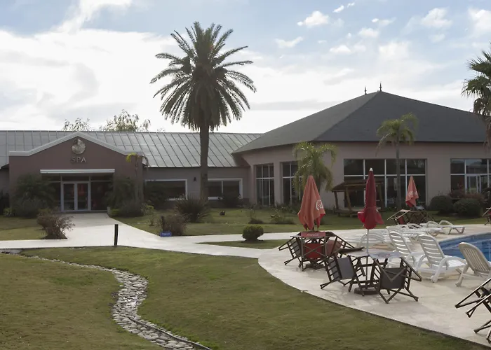 Howard Johnson Marinas & Resort