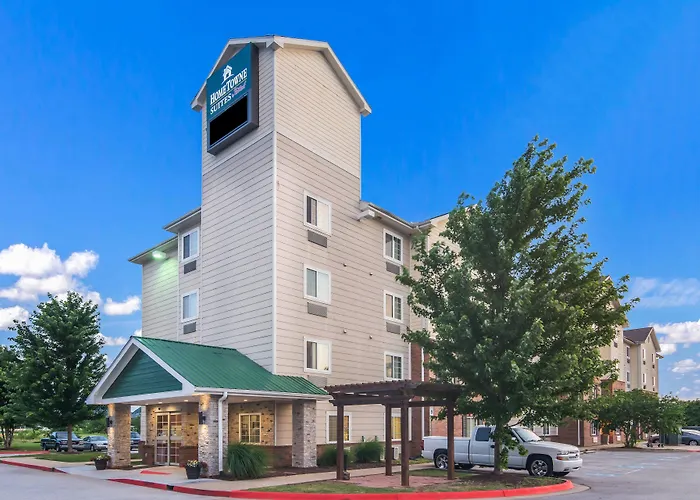 Hometowne Studios & Suites By Red Roof Bentonville