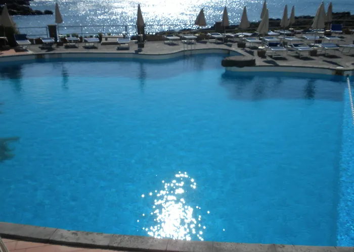 Arathena Rocks Hotel