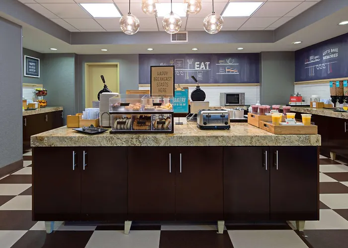 Hampton Inn Visalia
