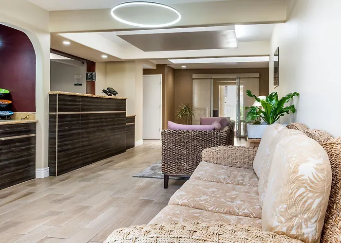 Quality Inn & Suites Capitola By The Sea