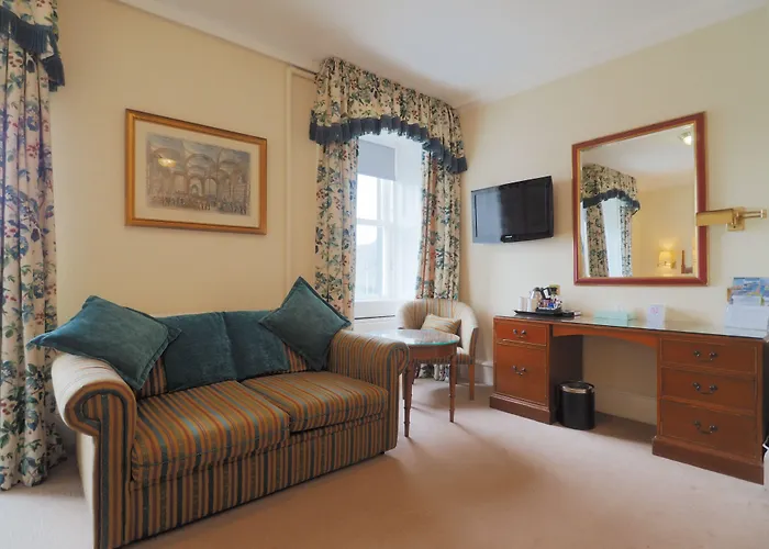 Royal Hotel