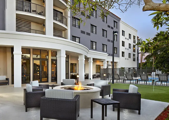 Courtyard By Marriott Stuart