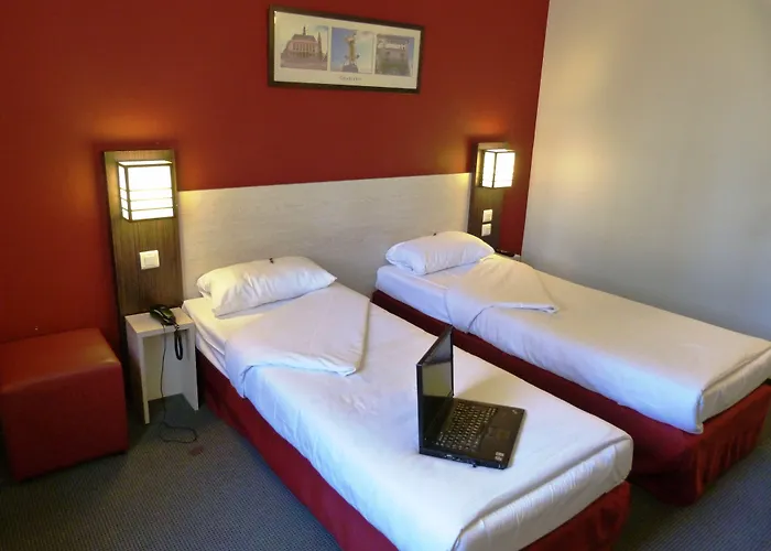 DC Hotel&Restaurant Charleroi Airport