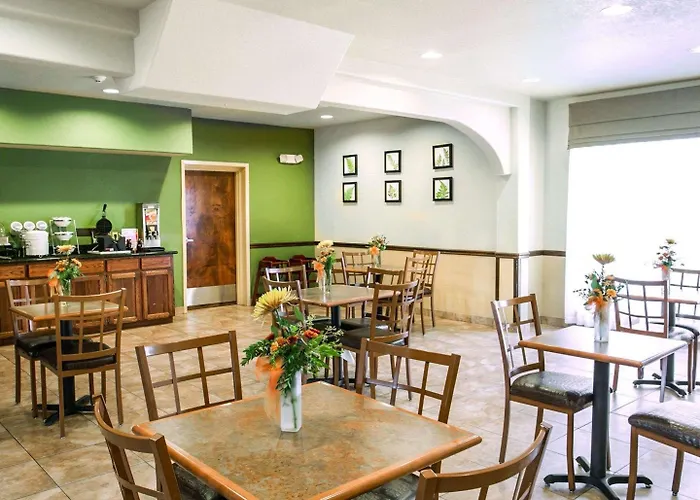 Sleep Inn & Suites Gonzales Near Palmetto State Park
