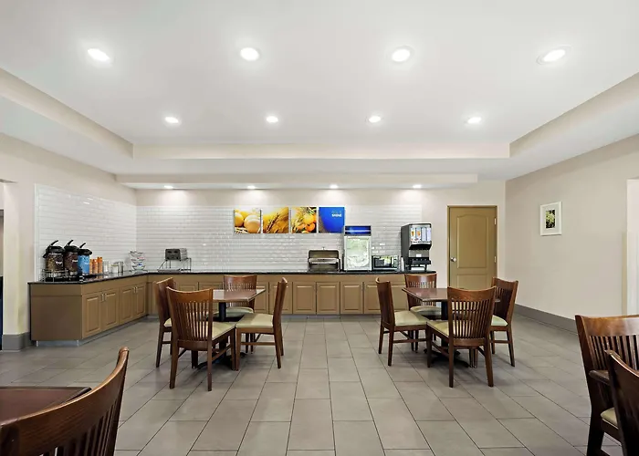 Comfort Inn & Suites High Point - Archdale