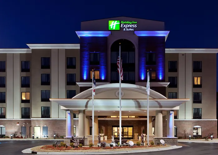 Holiday Inn Express & Suites Hope Mills-Fayetteville Airport By Ihg