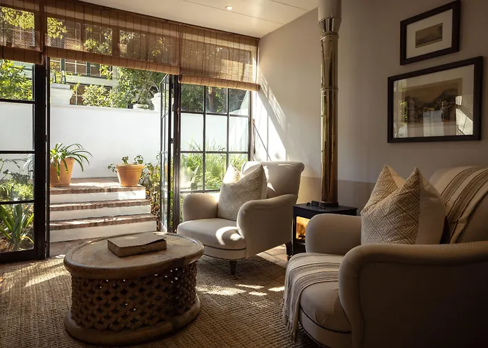 Akademie Street Boutique Hotel