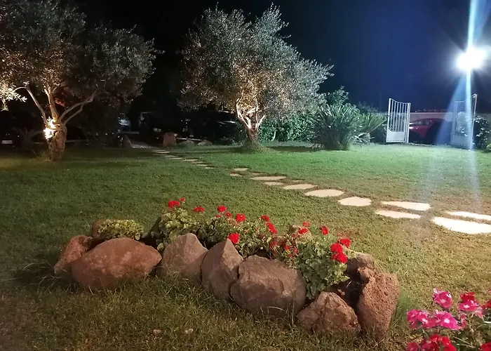 Hotel S'Ortale, Possibilita Di Parcheggio Interno E Ristorante All'Aperto