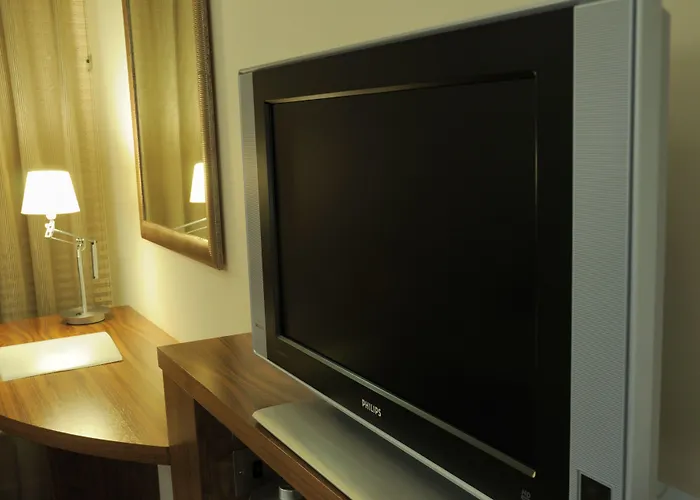 Hampton By Hilton Corby