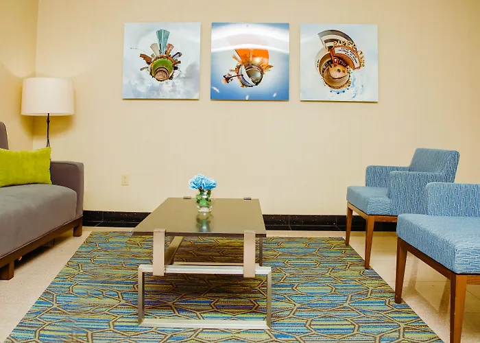 Holiday Inn Express Hotel & Suites Waller By Ihg