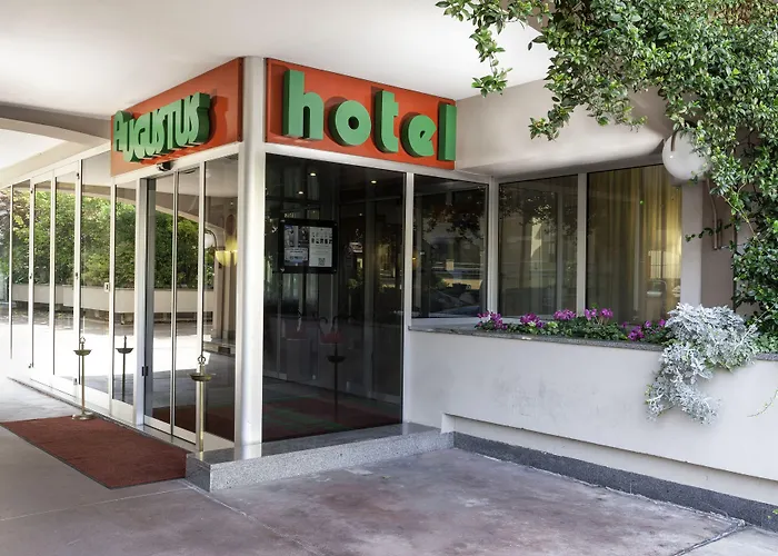 Augustus Hotel