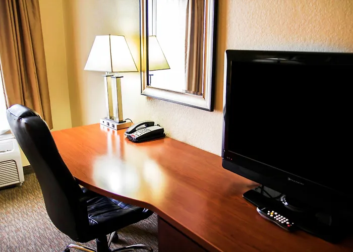 Sleep Inn & Suites Brunswick North