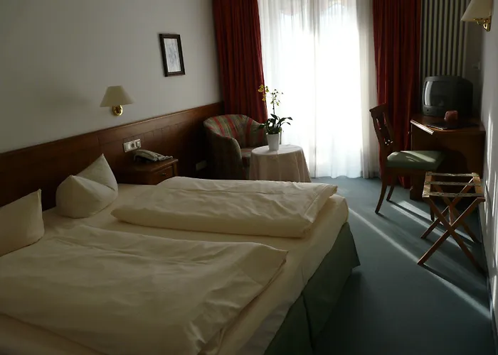 Hotel Roter Hahn - Bed&Breakfast