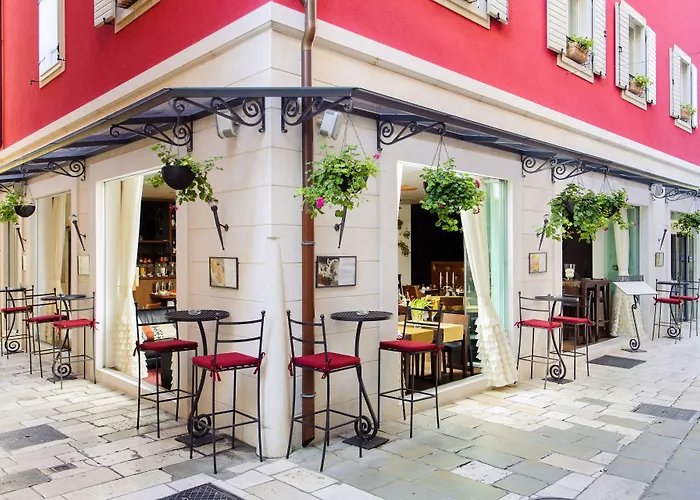 Marmont Heritage Hotel (Adults Only)