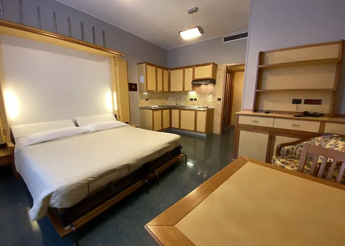 Le Petit Hotel