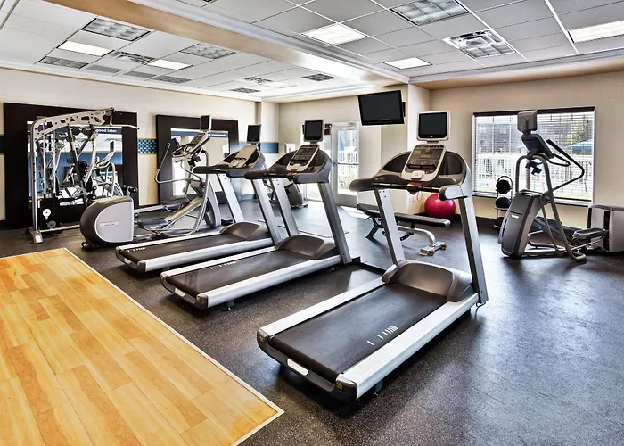 Hampton Inn & Suites - Cape Cod / West Yarmouth