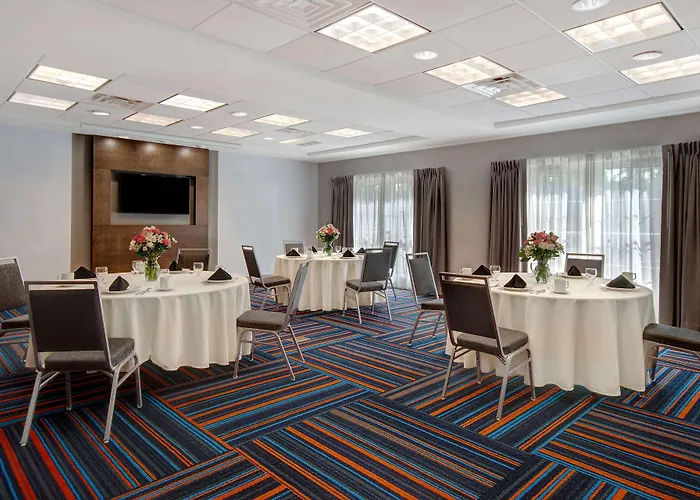 Hampton Inn & Suites Yonkers