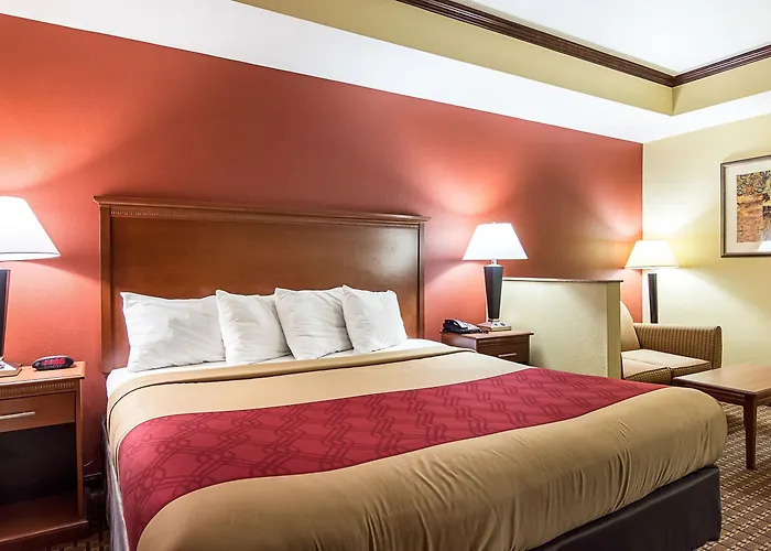 Econo Lodge Inn & Suites Little Rock Sw
