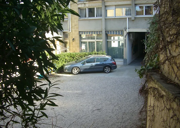 Logis Hotel du Midi