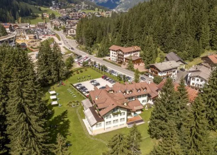 Hotel Villa Rosella Park & Wellness