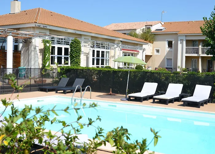 Hotel Le Mas Des Ponts D'Arles