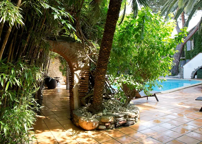 Hotel La Casa Pairal