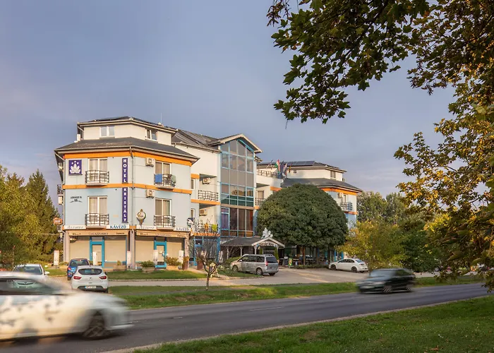 Kristaly Hotel