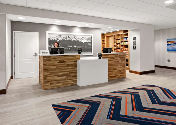 Hampton Inn & Suites Fairbanks