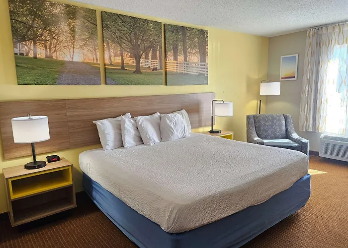 Days Inn By Wyndham Greensboro Nc
