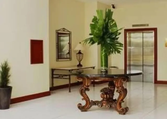 Plaza Hotel&Suites