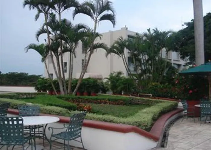 Plaza Hotel And Suites