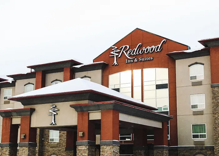 Redwood Inn & Suites