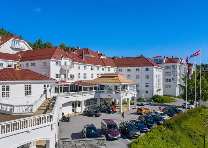 Dr. Holms Hotel