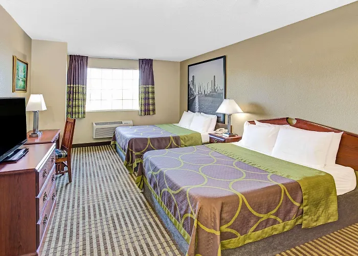 Super 8 By Wyndham Gurnee
