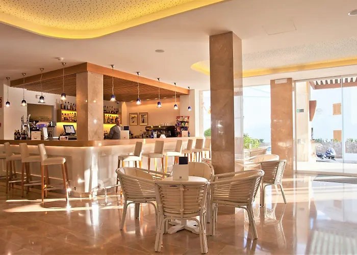 Puerto Azul Suite Hotel