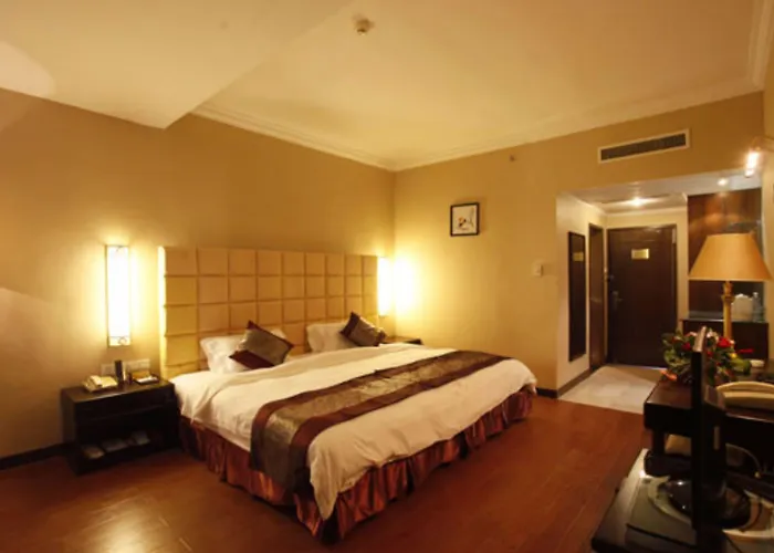 Wuyishan Yuanhua International Grand Hotel