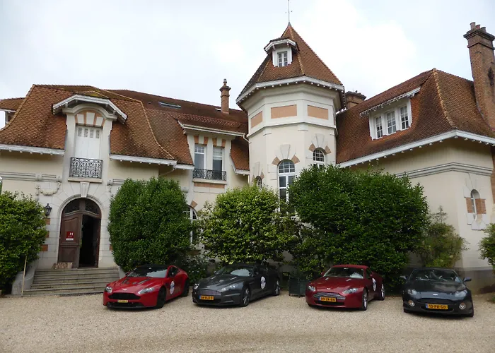 Chateau Du Clair De Lune - Boutique Luxury Hotel
