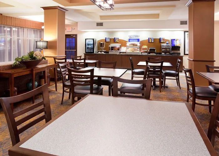 Holiday Inn Express Hotel & Suites Lamar By Ihg