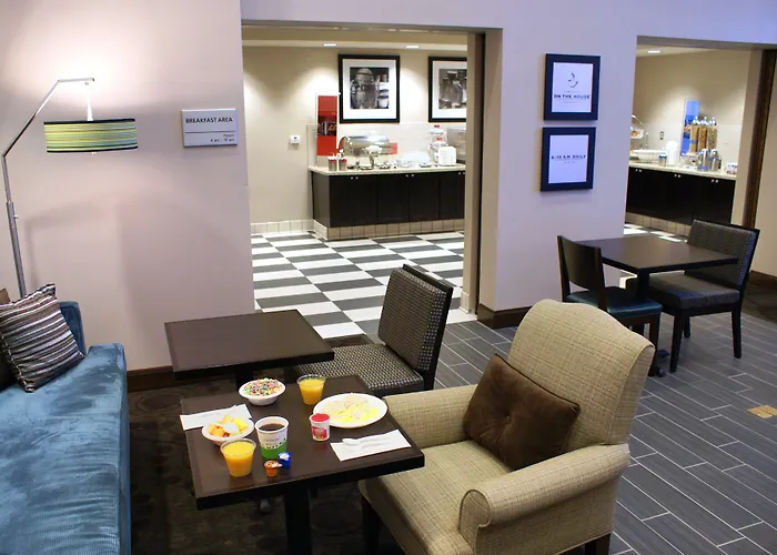 Hampton Inn & Suites Suisun City Waterfront
