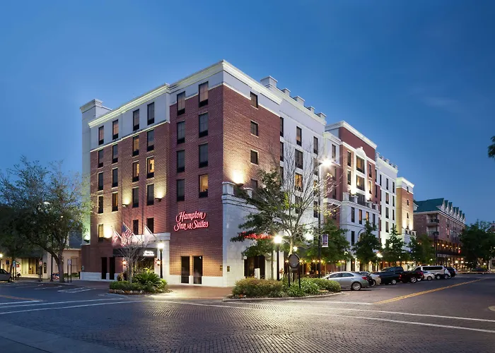 Hampton Inn & Suites Gainesville Downtown
