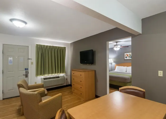 Blue Bonnet Suites -Lubbock, Tx - Medical Center