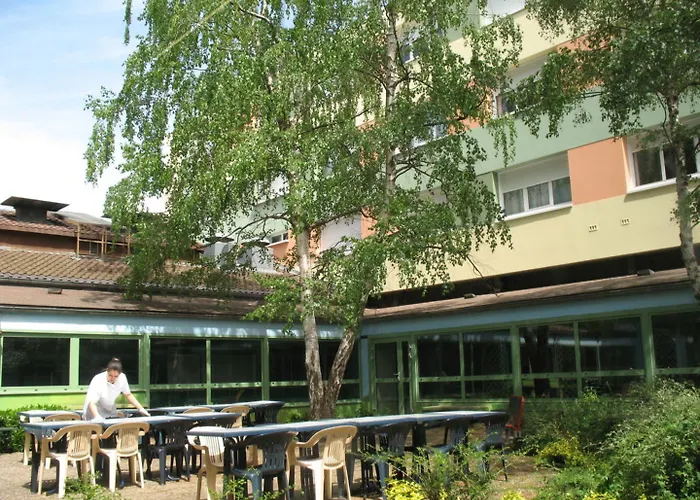 Ethic Etapes Dijon Accueil 24H24 Et Parking Gratuit