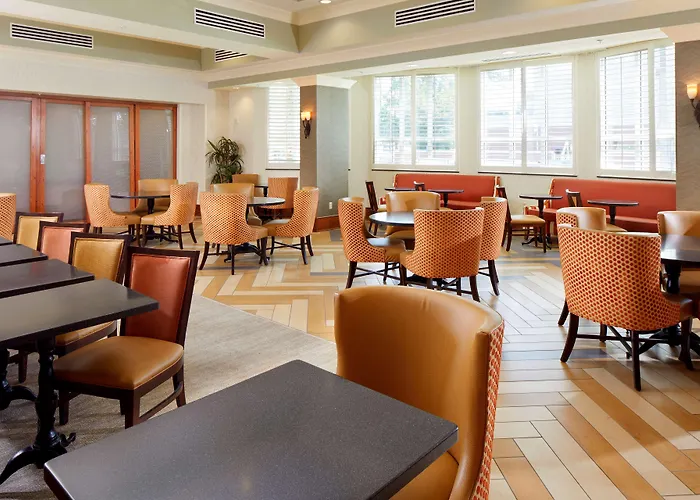 Hampton Inn & Suites Savannah/Midtown