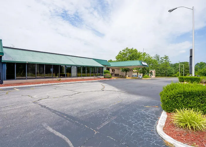 Hotel O Henderson Kerr Lake I 85 Nc