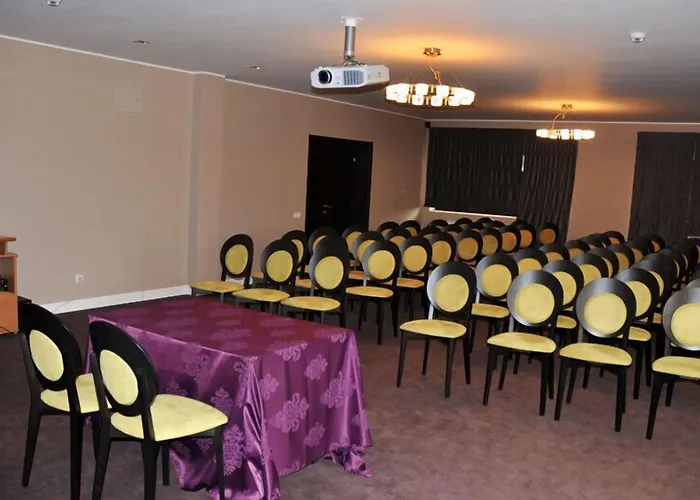 Hotel Dumbrava